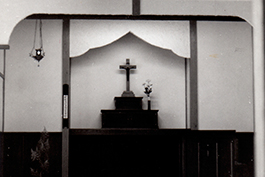 旧会堂祭壇